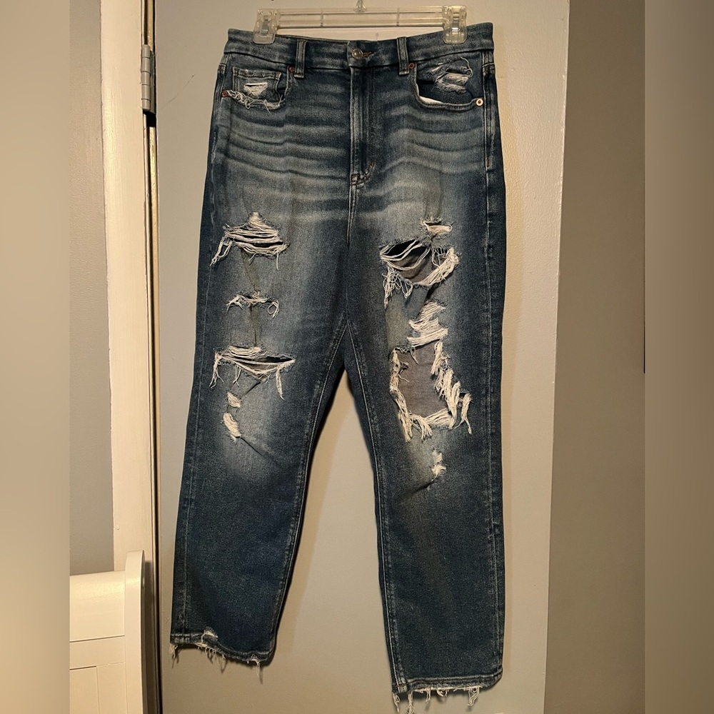 American Eagle Outfitters Relaxed Distressed Blue Jeans
